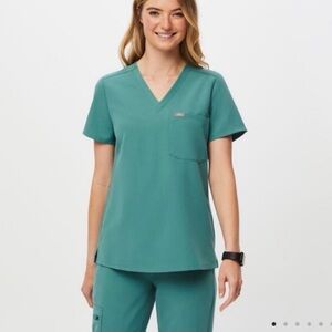 FIGS Women's Cactus Catarina One Pocket V-Neck Medical Scrub Top